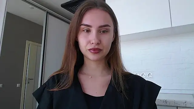 yourameliaa online show from April 16, 11:32 am