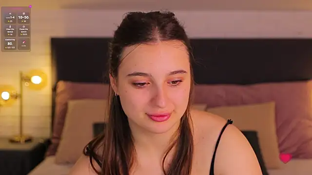 Nicole De Lux online show from April 26, 12:14 pm