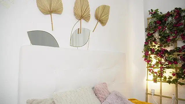 BunnnyBlush online show from March 8, 9:24 am