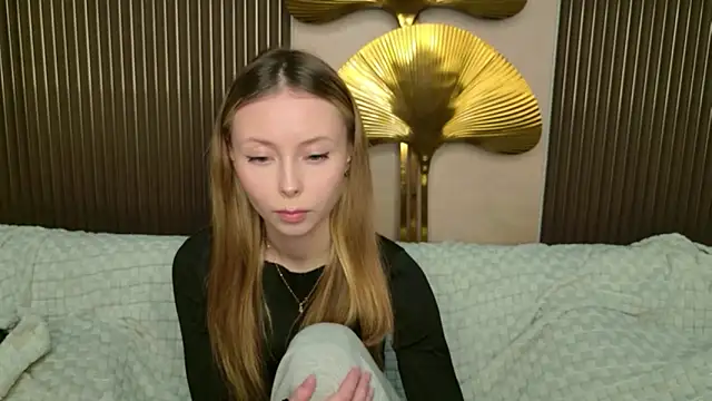 Tessa Cross online show from March 11, 11:03 am