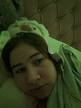 Zoe Luxxe  online show from April 25, 11:24 pm