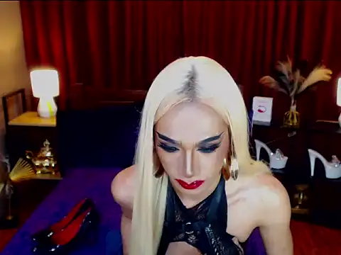 KieraLee online show from April 29, 2:37 am