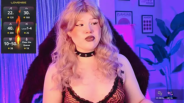 LilithNlsn online show from April 28, 2:27 am