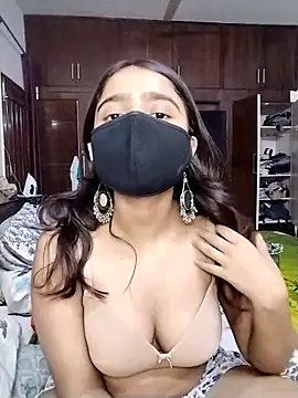 Ishaa 22 online show from April 4, 5:56 pm