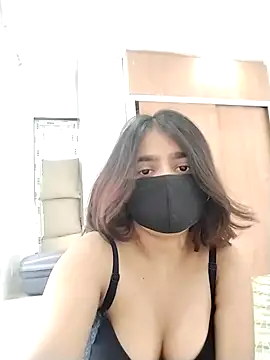 Ishaa 22 online show from April 26, 9:51 am