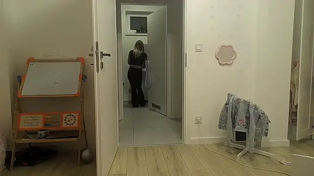 HiddenPearl online show from April 20, 8:56 pm