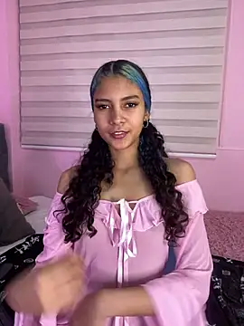 Franchezcaa  online show from April 20, 7:06 pm