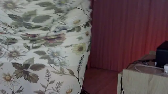 ariadna grad online show from April 22, 1:08 pm