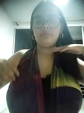 pregnant kitten01 online show from March 8, 12:07 am