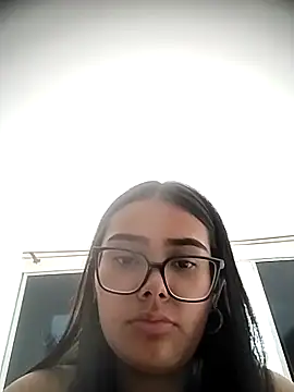 pregnant kitten01 online show from March 12, 7:49 pm