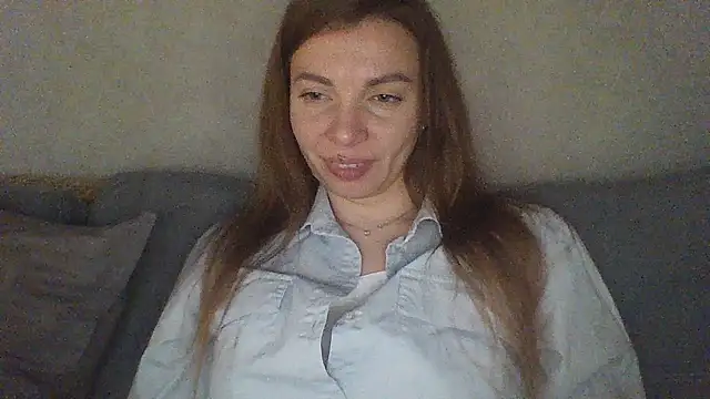 Luna2547 online show from April 29, 6:35 pm