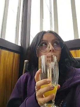 Naomimolie online show from March 20, 12:43 pm