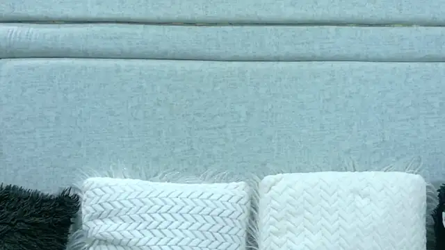 Naomimolie online show from April 24, 12:41 pm