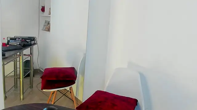 jaade doll online show from April 18, 7:58 pm