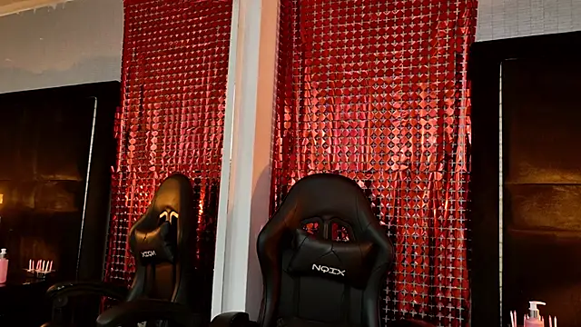 EllaEvanzz online show from April 26, 1:03 am