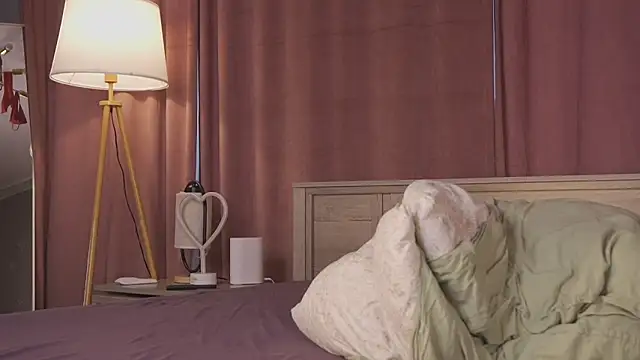 Miranda May online show from April 23, 12:29 pm