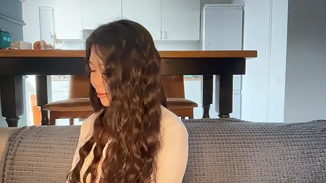 YukiLian online show from March 20, 9:14 am