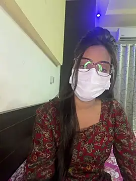 nikki catz online show from March 25, 5:05 pm