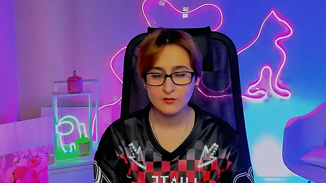 LixeLuna online show from April 27, 6:43 am