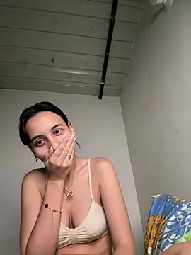 Nicole Cute04 online show from April 30, 2:39 am