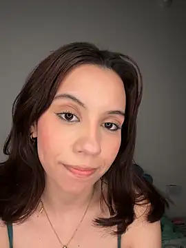 Nicole Cute04 online show from April 11, 6:30 am