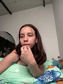 Nicole Cute04 online show from June 12, 4:31 am