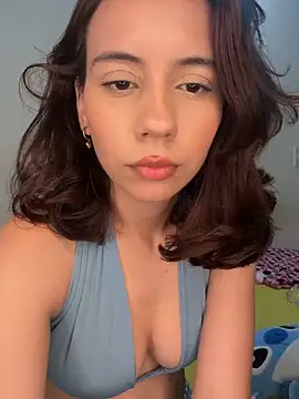 Nicole Cute04 online show from March 28, 4:45 am