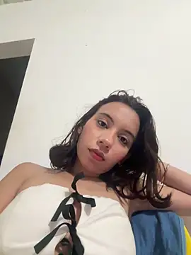 Nicole Cute04 online show from March 5, 12:06 am