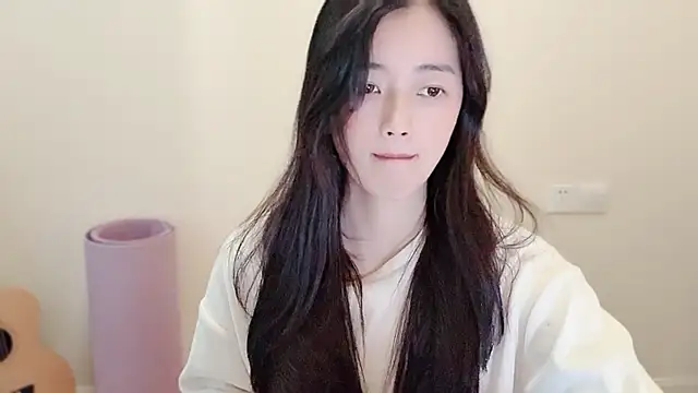 jinxiyao01 online show from May 2, 7:11 am