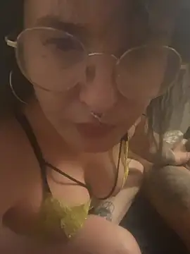 Xlilli69X online show from July 13, 10:10 pm