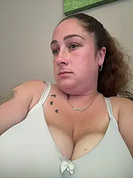 CurvyCatx online show from June 25, 12:07 pm
