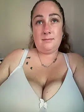 CurvyCatx online show from June 29, 8:21 am