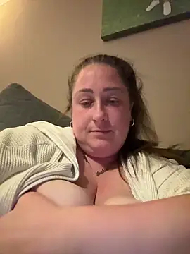 CurvyCatx online show from May 6, 8:24 pm