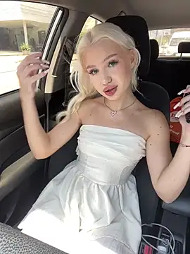 KissAurora  online show from March 8, 5:11 am