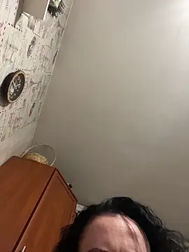 Melissa Morris online show from March 10, 8:35 pm