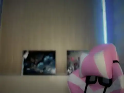 Sunkissed seductress online show from April 25, 6:16 pm