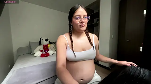 Sarahhh 0 online show from July 2, 6:36 pm