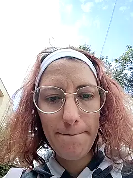 susanhottie1 online show from March 11, 7:49 pm