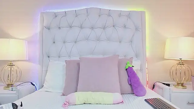 MeganRoseh online show from April 23, 8:22 pm