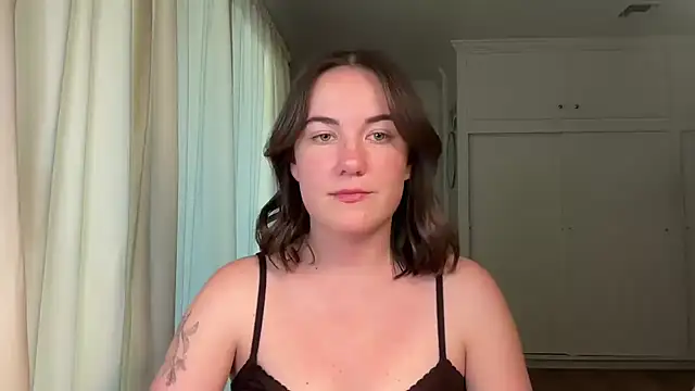 summerxo online show from June 11, 2:11 am