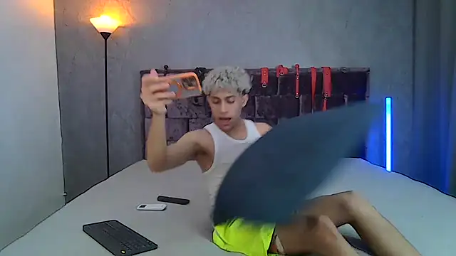 Wild Squad online show from June 21, 1:09 am