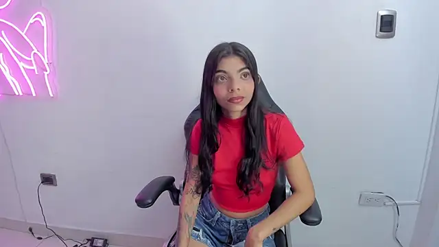 Amber Harriis online show from April 19, 10:56 pm