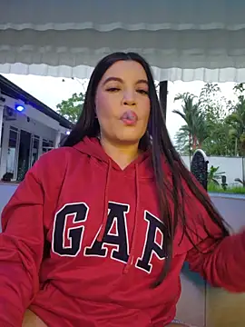 Pretty Julieta online show from April 17, 10:34 pm