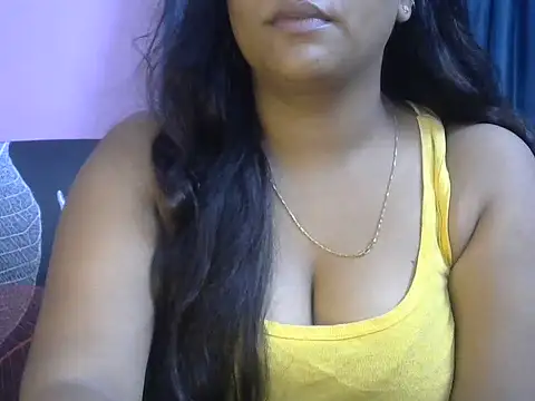 QUEEN-OF-QUEEN online show from July 2, 6:58 pm