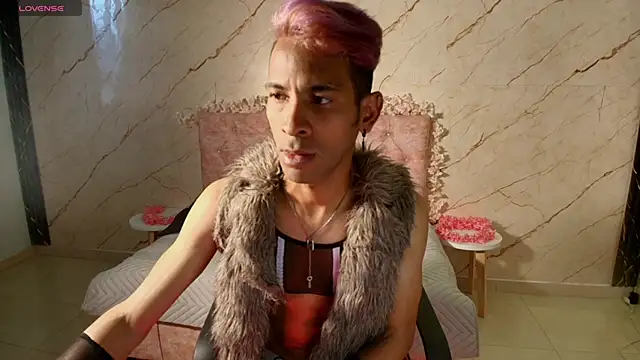 monserrat petite online show from March 8, 2:21 pm