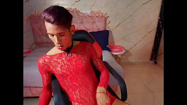 monserrat petite online show from March 12, 3:04 pm