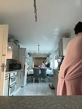 BunnyBallyX online show from April 14, 5:51 am