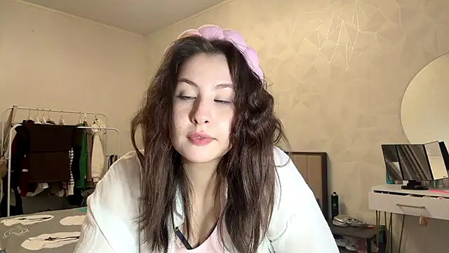 TealTeatime online show from April 26, 3:10 pm