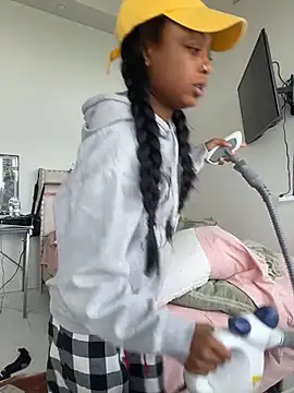 Princessssbby online show from April 6, 9:05 pm