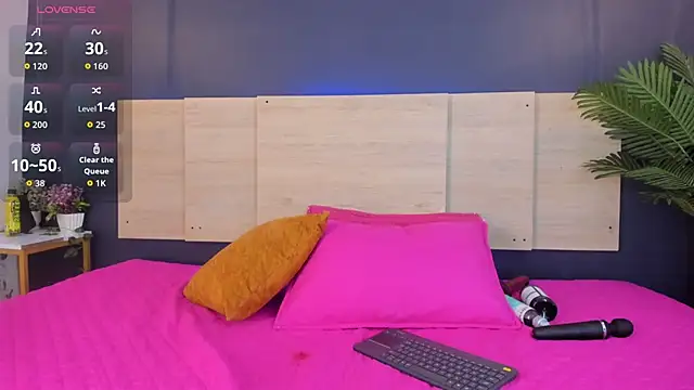 Em1ly jones online show from March 19, 11:25 am